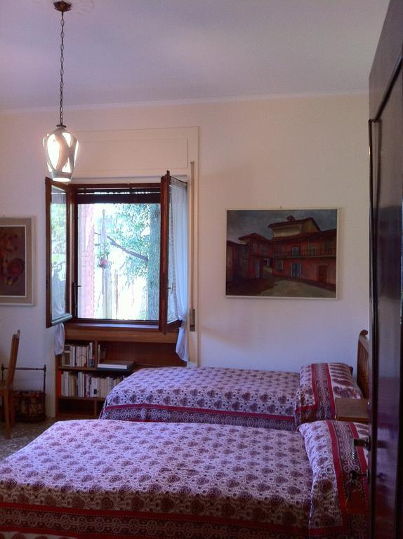 La Casa Creativa Bed and Breakfast Lomnago Habitación foto